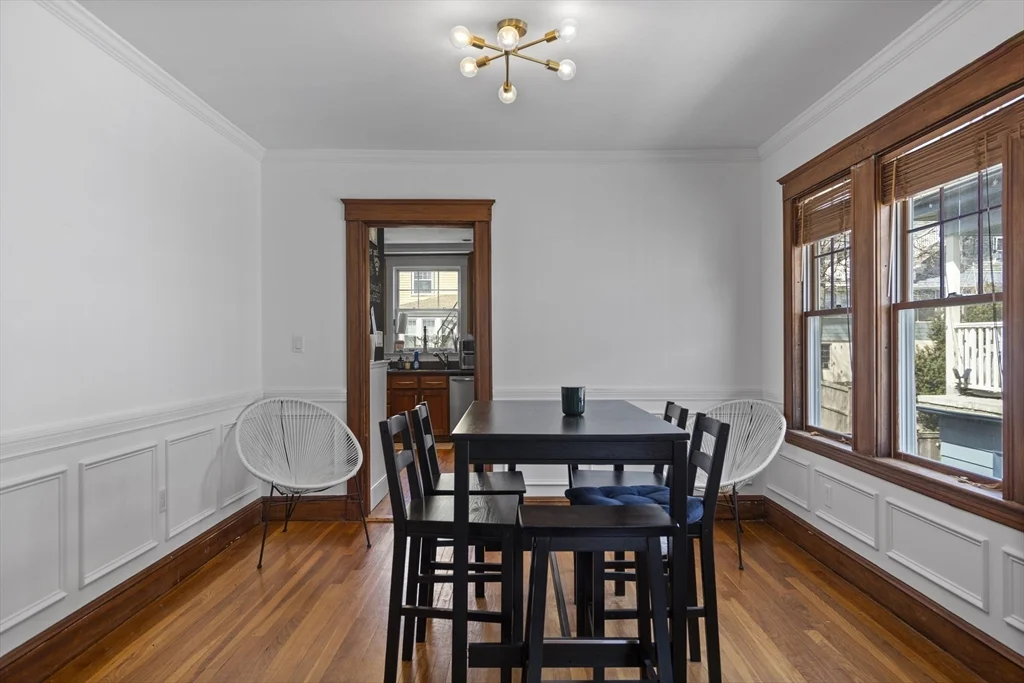 4 bed, 1 bath apartment for rent at 69 Westmoreland St Unit 2, Dorchester — photo 4 of 16