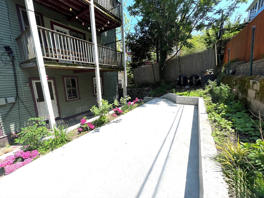 3 bed, 1 bath apartment for rent at 69 Woodlawn St Unit 1, Jamaica Plain — photo 12 of 12