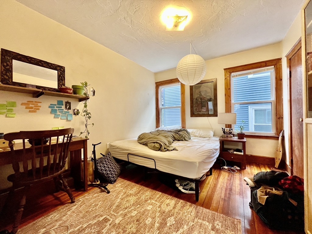 3 bed, 1 bath apartment for rent at 69 Woodlawn St Unit 1, Jamaica Plain — photo 9 of 12