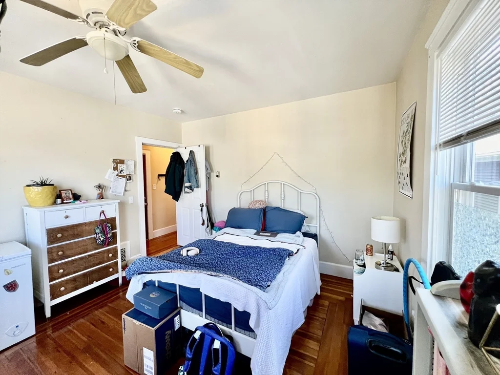 3 bed, 1 bath apartment for rent at 69 Woodlawn St Unit 2, Jamaica Plain — photo 15 of 18