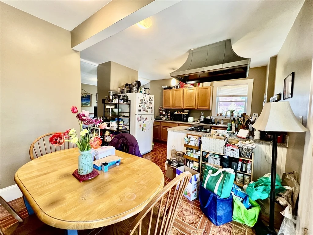 3 bed, 1 bath apartment for rent at 69 Woodlawn St Unit 3, Jamaica Plain — photo 2 of 19