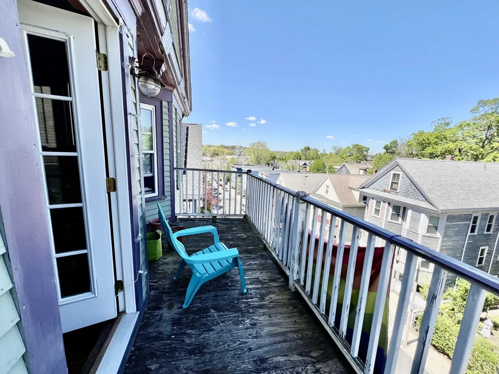 3 bed, 1 bath apartment for rent at 69 Woodlawn St Unit 3, Jamaica Plain — photo 17 of 19