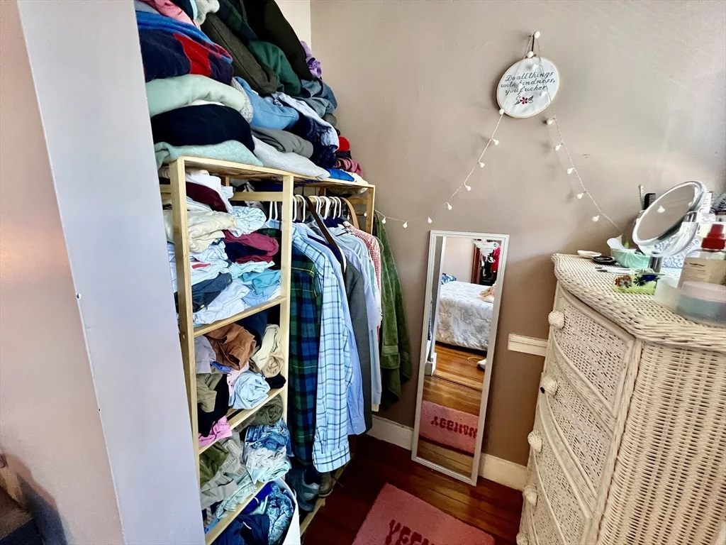 3 bed, 1 bath apartment for rent at 69 Woodlawn St Unit 3, Jamaica Plain — photo 9 of 19