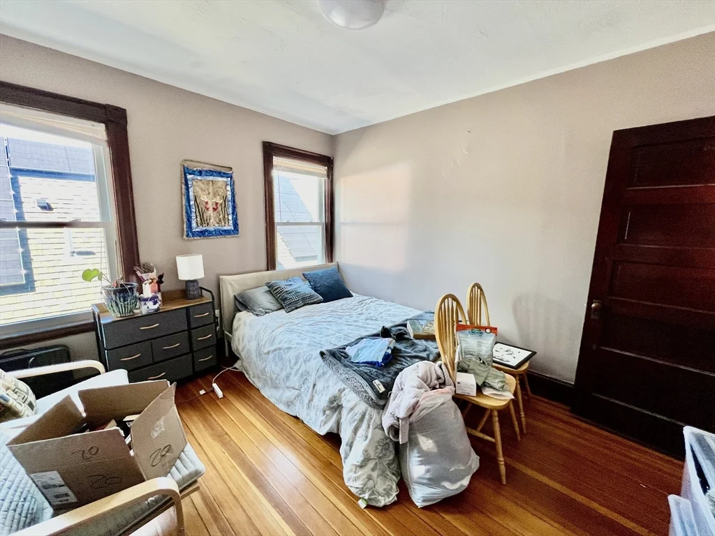 3 bed, 1 bath apartment for rent at 69 Woodlawn St Unit 3, Jamaica Plain — photo 12 of 19