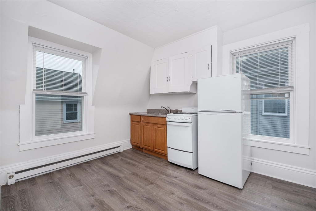 1 bed, 1 bath apartment for rent at 690-692 Main St Unit 2, Malden — photo 3 of 20