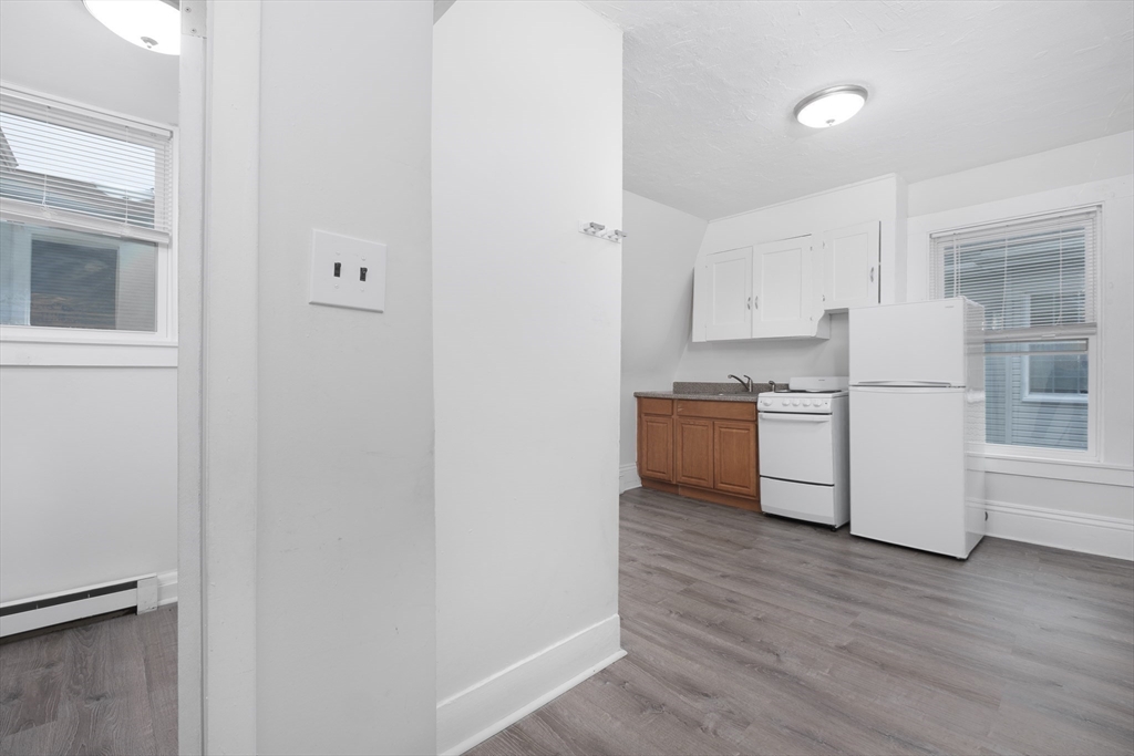 1 bed, 1 bath apartment for rent at 690-692 Main St Unit 2, Malden — photo 2 of 20
