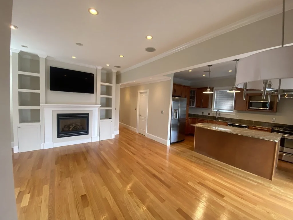 3 bed, 2 bath apartment for rent at 690 8th St Unit 3, South Boston — photo 1 of 13