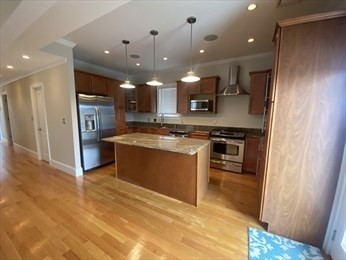3 bed, 2 bath apartment for rent at 690 8th St Unit 3, South Boston