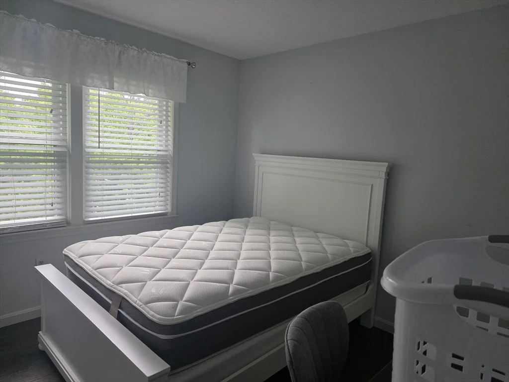2 bed, 2 bath apartment for rent at 690 S Porter St Unit 28, Manchester — photo 9 of 14