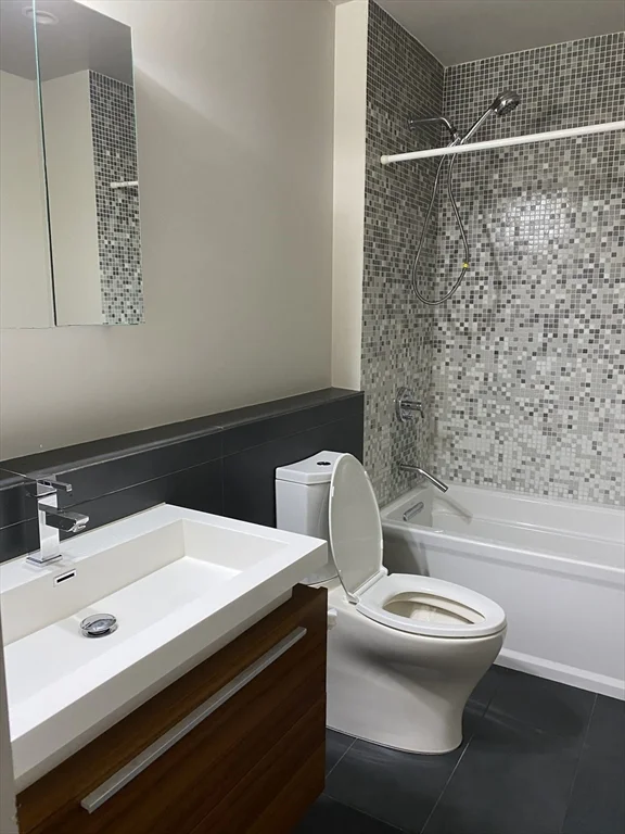 1 bed, 1 bath apartment for rent at 691 Mass Ave Unit 101, South End — photo 9 of 11