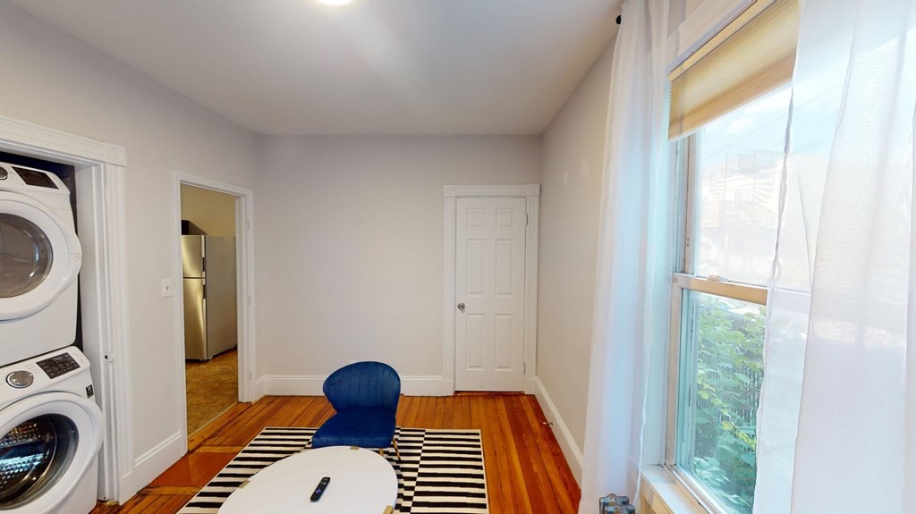 2 bed, 1 bath apartment for rent at 692 Columbia Rd Unit 1, Dorchester — photo 5 of 14