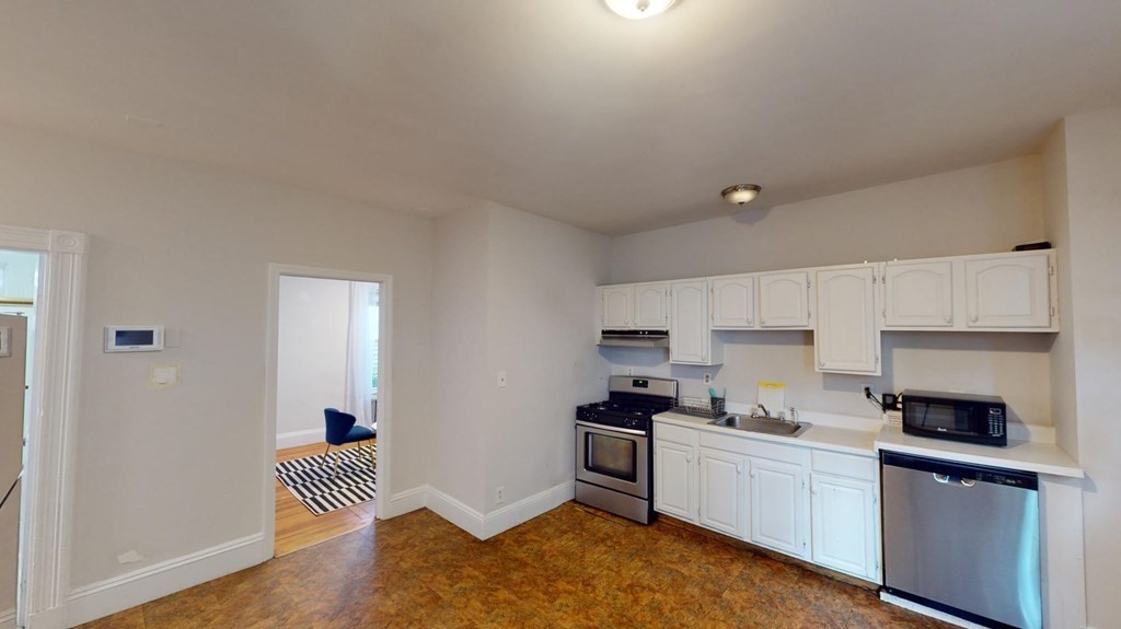 2 bed, 1 bath apartment for rent at 692 Columbia Rd Unit 1, Dorchester — photo 3 of 14