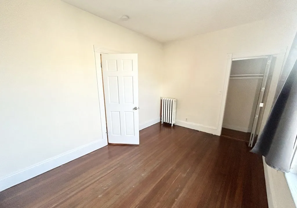 5 bed, 2 bath apartment for rent at 692 Columbia Rd Unit 2, Dorchester — photo 6 of 10