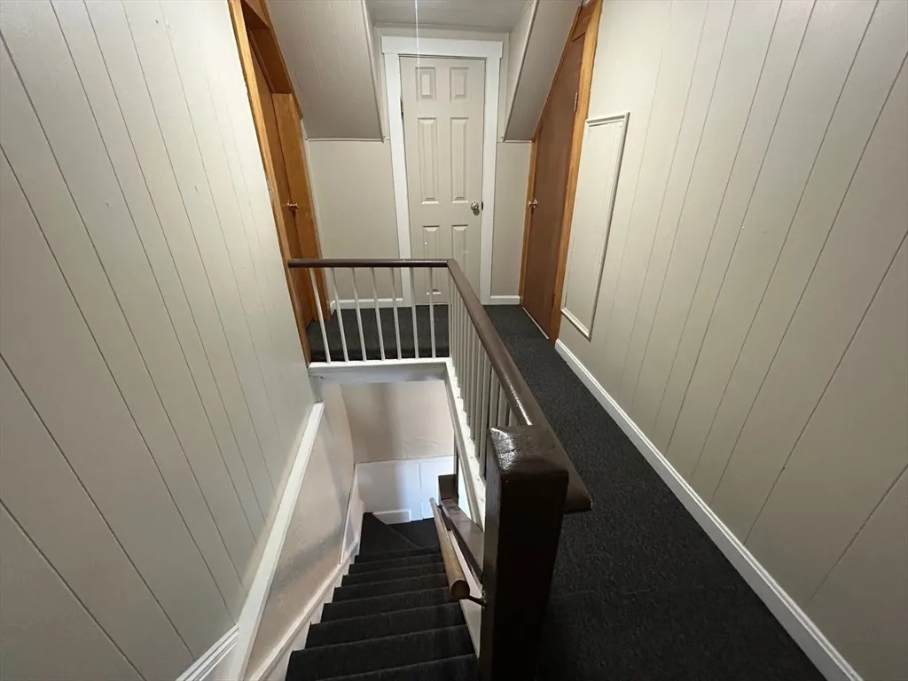 4 bed, 1 bath apartment for rent at 694 Lakeview Ave Unit 3, Lowell — photo 8 of 19