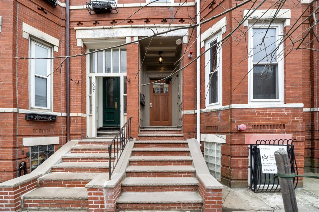 2 bed, 1 bath apartment for rent at 695 E 8th St Unit 3, South Boston — photo 28 of 29