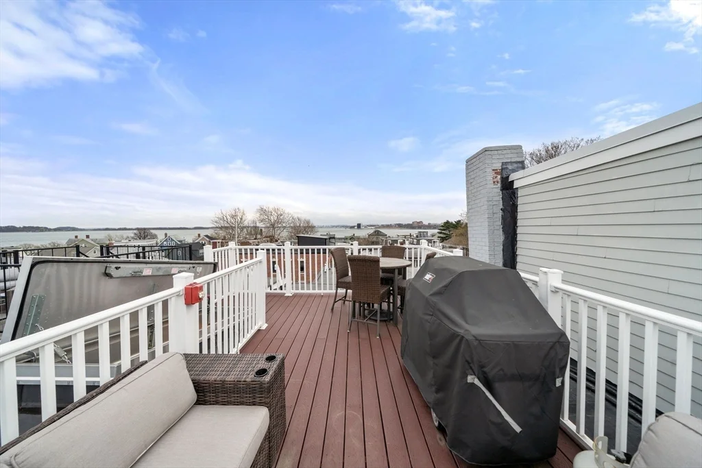 2 bed, 1 bath apartment for rent at 695 E 8th St Unit 3, South Boston — photo 21 of 29