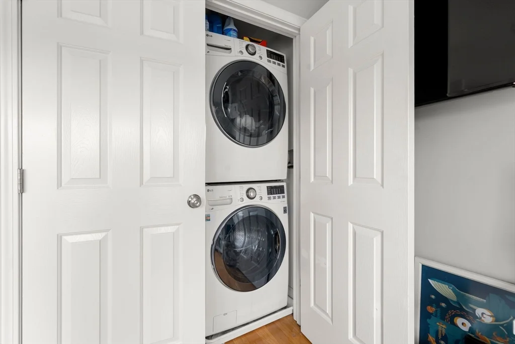 2 bed, 1 bath apartment for rent at 695 E 8th St Unit 3, South Boston — photo 18 of 29