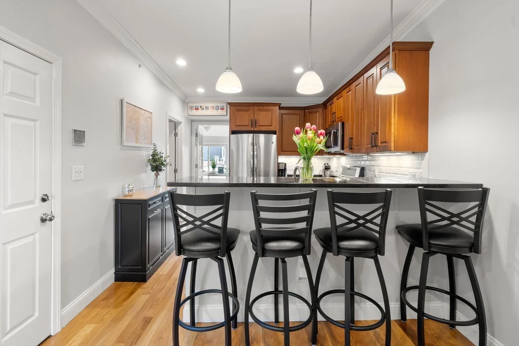 2 bed, 1 bath apartment for rent at 695 E 8th St Unit 3, South Boston — photo 2 of 29