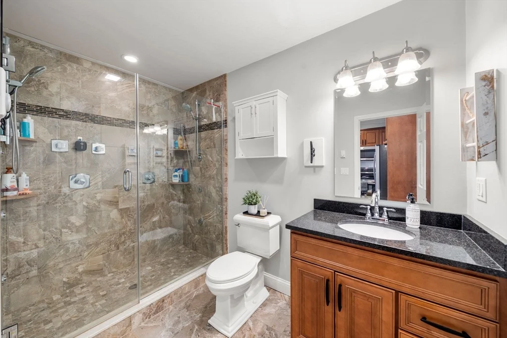 2 bed, 1 bath apartment for rent at 695 E 8th St Unit 3, South Boston — photo 12 of 29