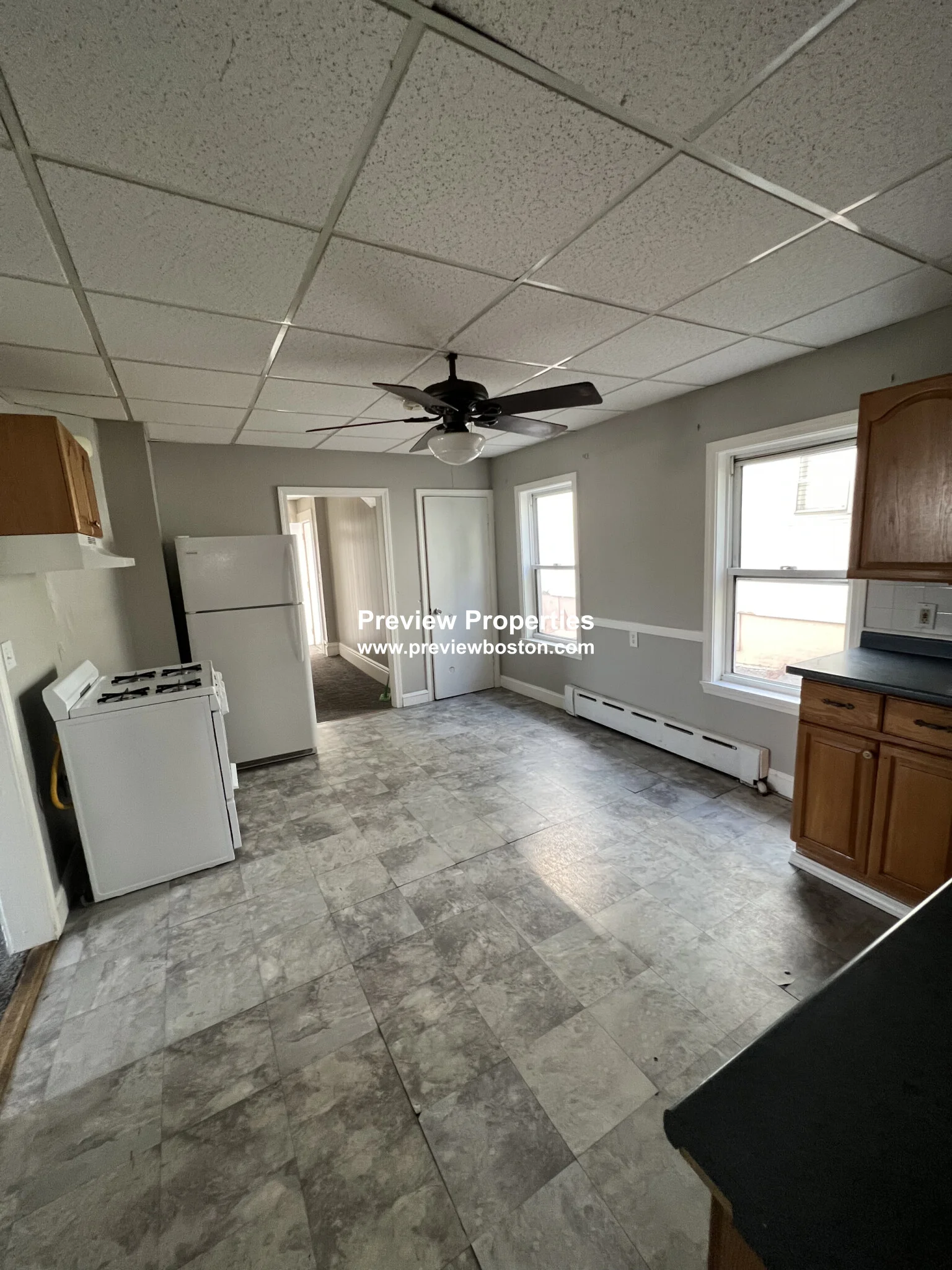 3 bed, 1 bath apartment for rent at 696 Broadway Unit 1P, Everett — photo 4 of 15