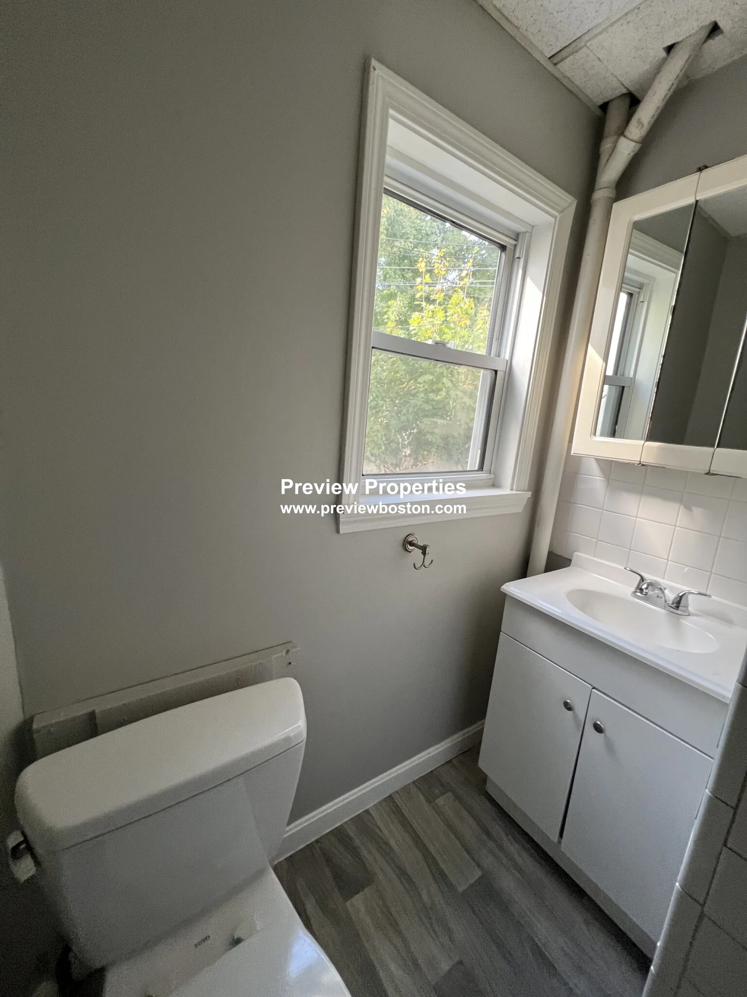 3 bed, 1 bath apartment for rent at 696 Broadway Unit 1P, Everett — photo 15 of 15