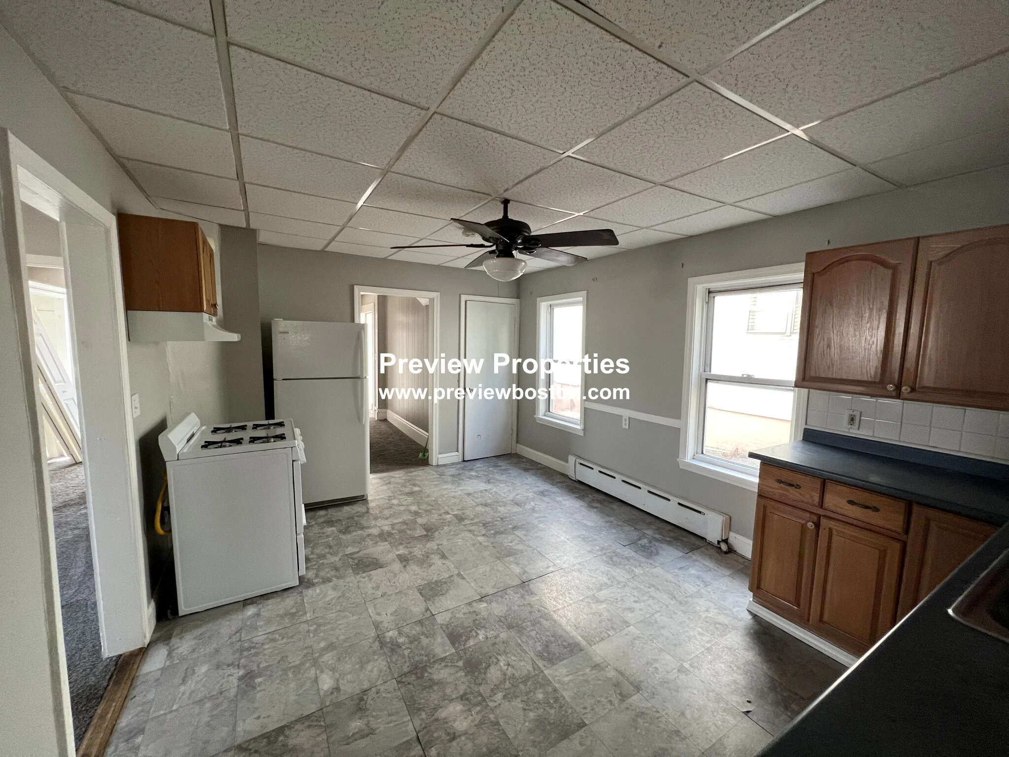 3 bed, 1 bath apartment for rent at 696 Broadway Unit 1P, Everett — photo 2 of 15