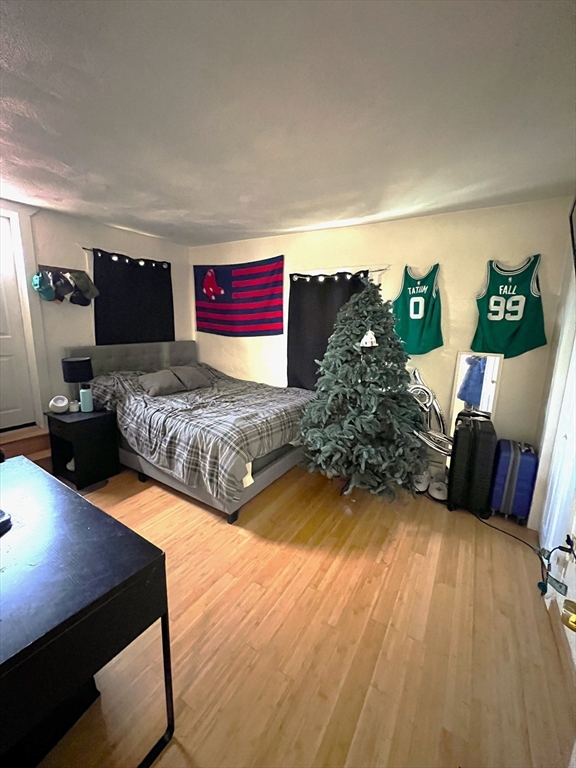 1 bed, 1 bath apartment for rent at 696 East 6th Unit 3, Boston — photo 5 of 6