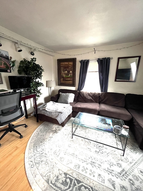 1 bed, 1 bath apartment for rent at 696 East 6th Unit 3, Boston — photo 4 of 6