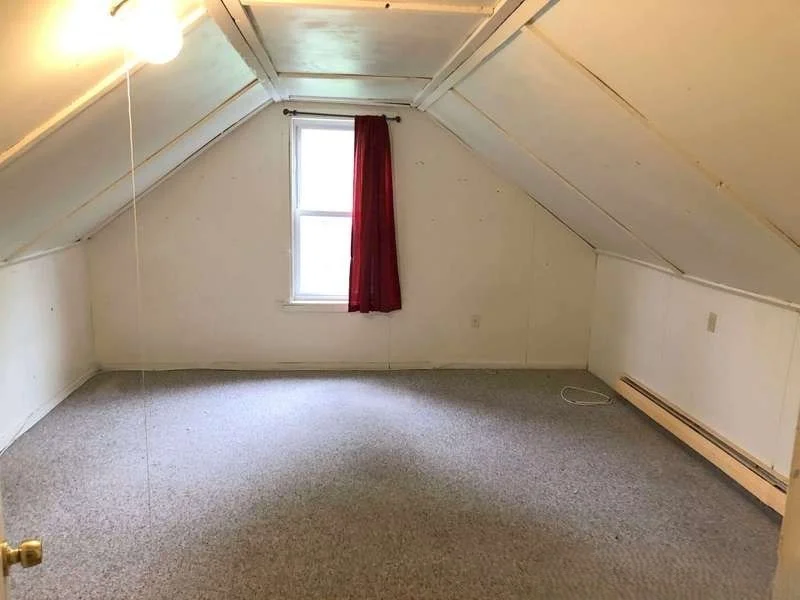 4 bed, 1 bath apartment for rent at 697 Main St Unit 3, Amherst — photo 5 of 16