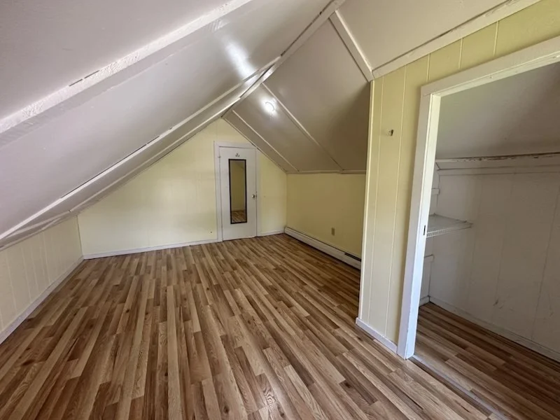 4 bed, 1 bath apartment for rent at 697 Main St Unit 3, Amherst — photo 16 of 16