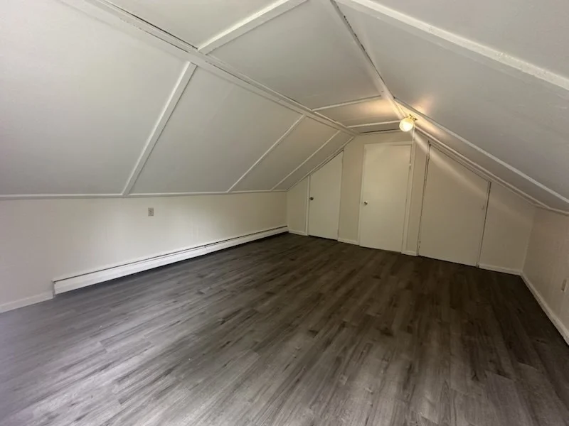 4 bed, 1 bath apartment for rent at 697 Main St Unit 3, Amherst — photo 15 of 15