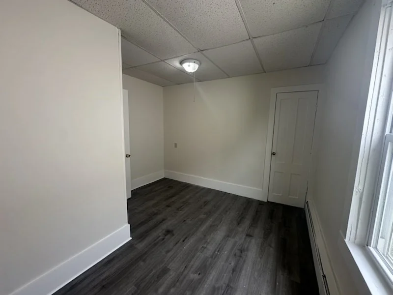 4 bed, 1 bath apartment for rent at 697 Main St Unit 3, Amherst — photo 7 of 15