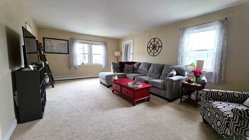 2 bed, 1 bath apartment for rent at 698 Church St Unit 2, Whitinsville — photo 3 of 20