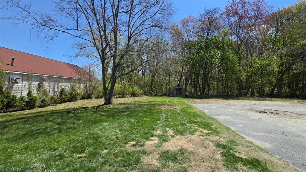 2 bed, 1 bath apartment for rent at 698 Church St Unit 2, Whitinsville — photo 18 of 20