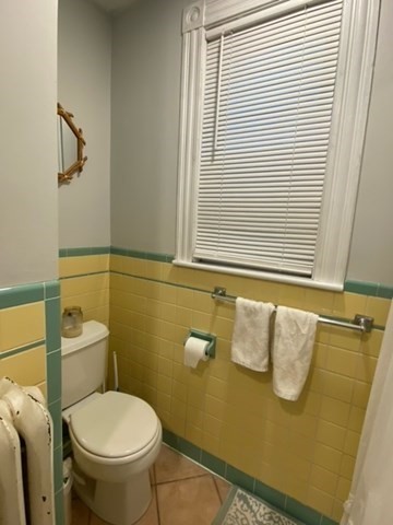 3 bed, 1 bath apartment for rent at 699 7th St Unit 1, South Boston — photo 4 of 15