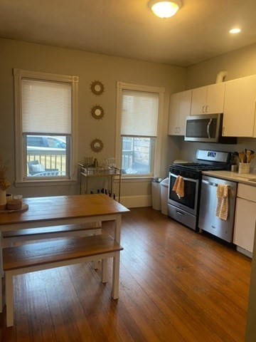 3 bed, 1 bath apartment for rent at 699 7th St Unit 1, South Boston — photo 5 of 15