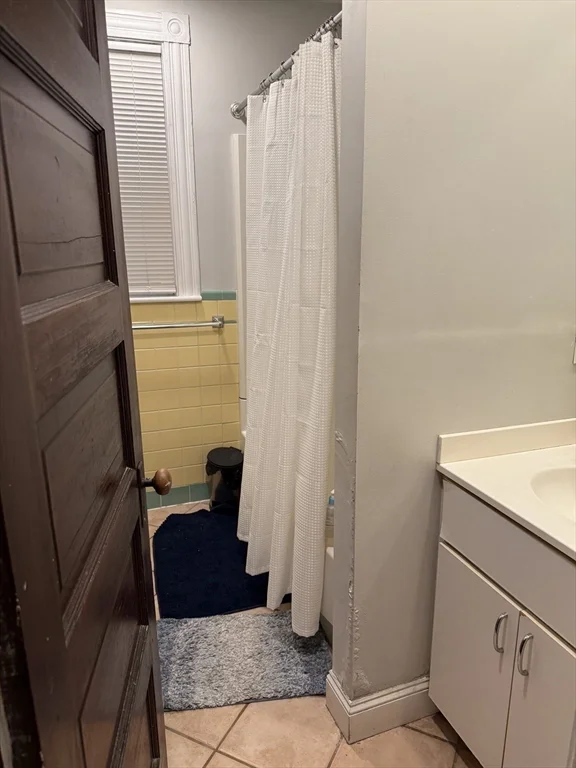 2 bed, 1 bath apartment for rent at 699 E 7th St Unit 3, South Boston — photo 10 of 11