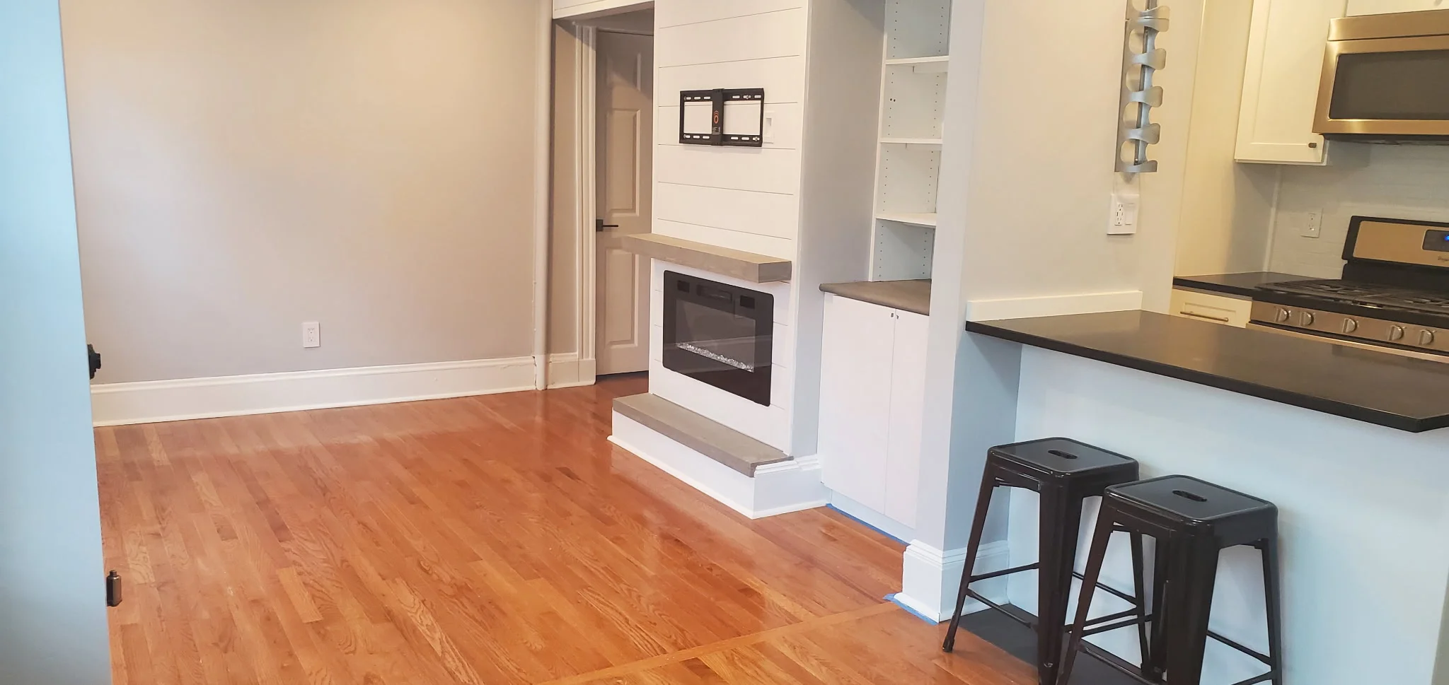 2 bed, 1 bath apartment for rent at 699 Hyde Park Ave Unit 2, Roslindale