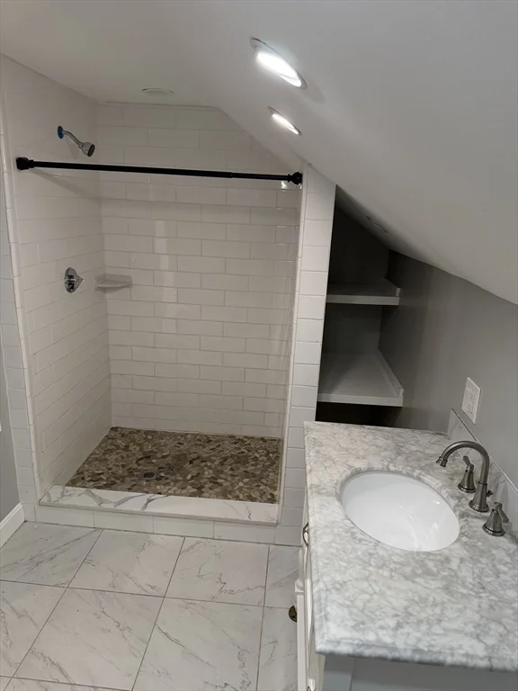 2 bed, 1 bath apartment for rent at 699 June St Unit 3, Fall River — photo 11 of 16