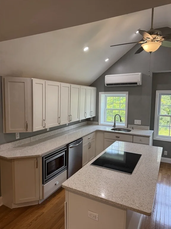 2 bed, 1 bath apartment for rent at 699 June St Unit 3, Fall River — photo 3 of 16