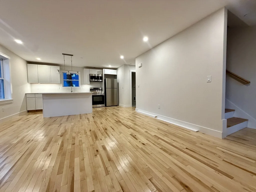 3 bed, 2 bath apartment for rent at 69R Orchard St Unit 69R, Medford — photo 4 of 14