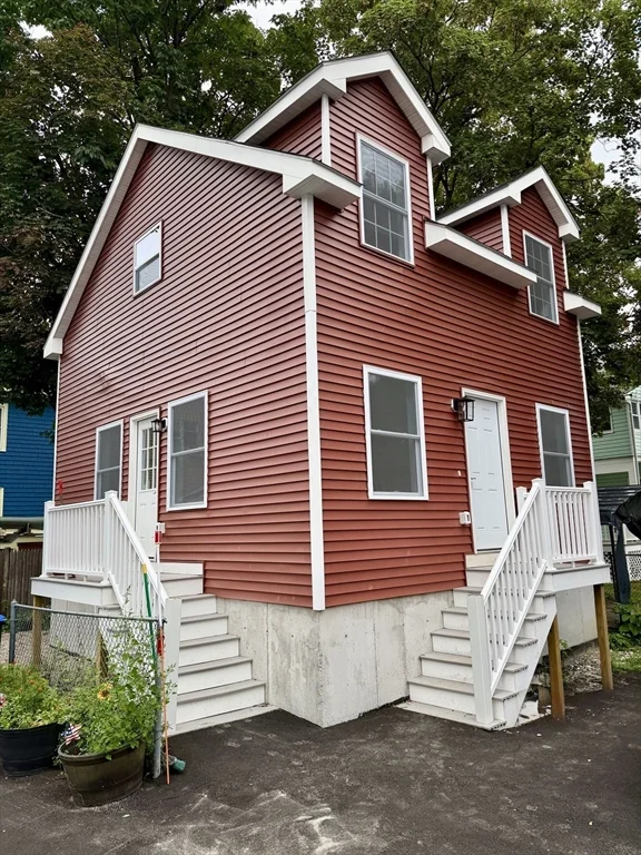 3 bed, 2 bath apartment for rent at 69R Orchard St Unit 69R, Medford — photo 1 of 14