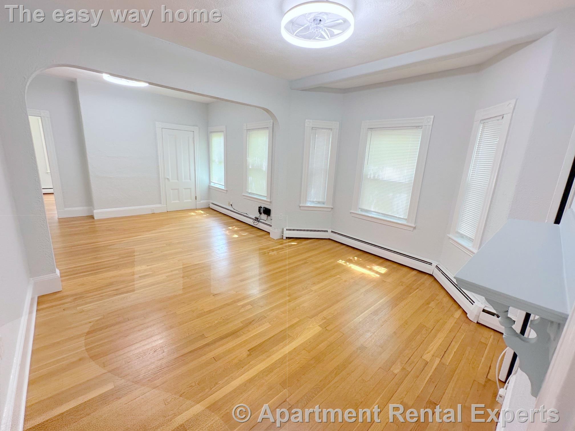 2 bed, 1 bath apartment for rent at 6A Edward St, Magoun Square — photo 2 of 16