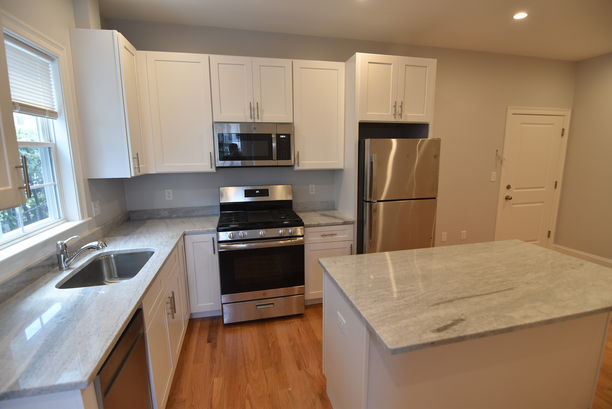 2 bed, 1 bath apartment for rent at 6A Islington St, Allston — photo 1 of 6