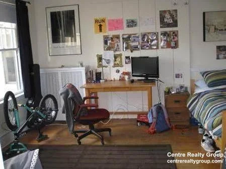 2 bed, 1 bath apartment for rent at 6A Islington St Unit 1, Allston — photo 2 of 3