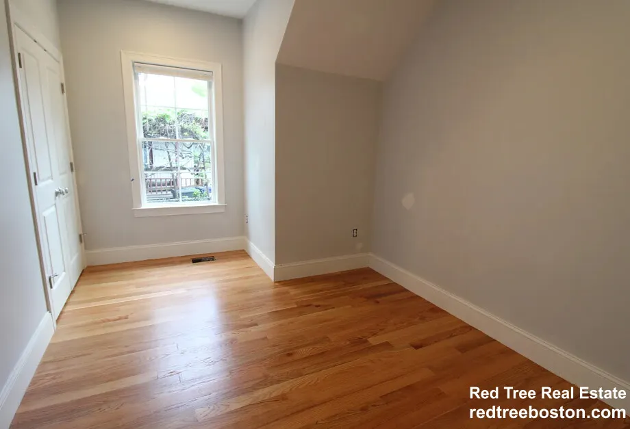 2 bed, 1 bath apartment for rent at 6A Islington St Unit `, Allston — photo 3 of 5