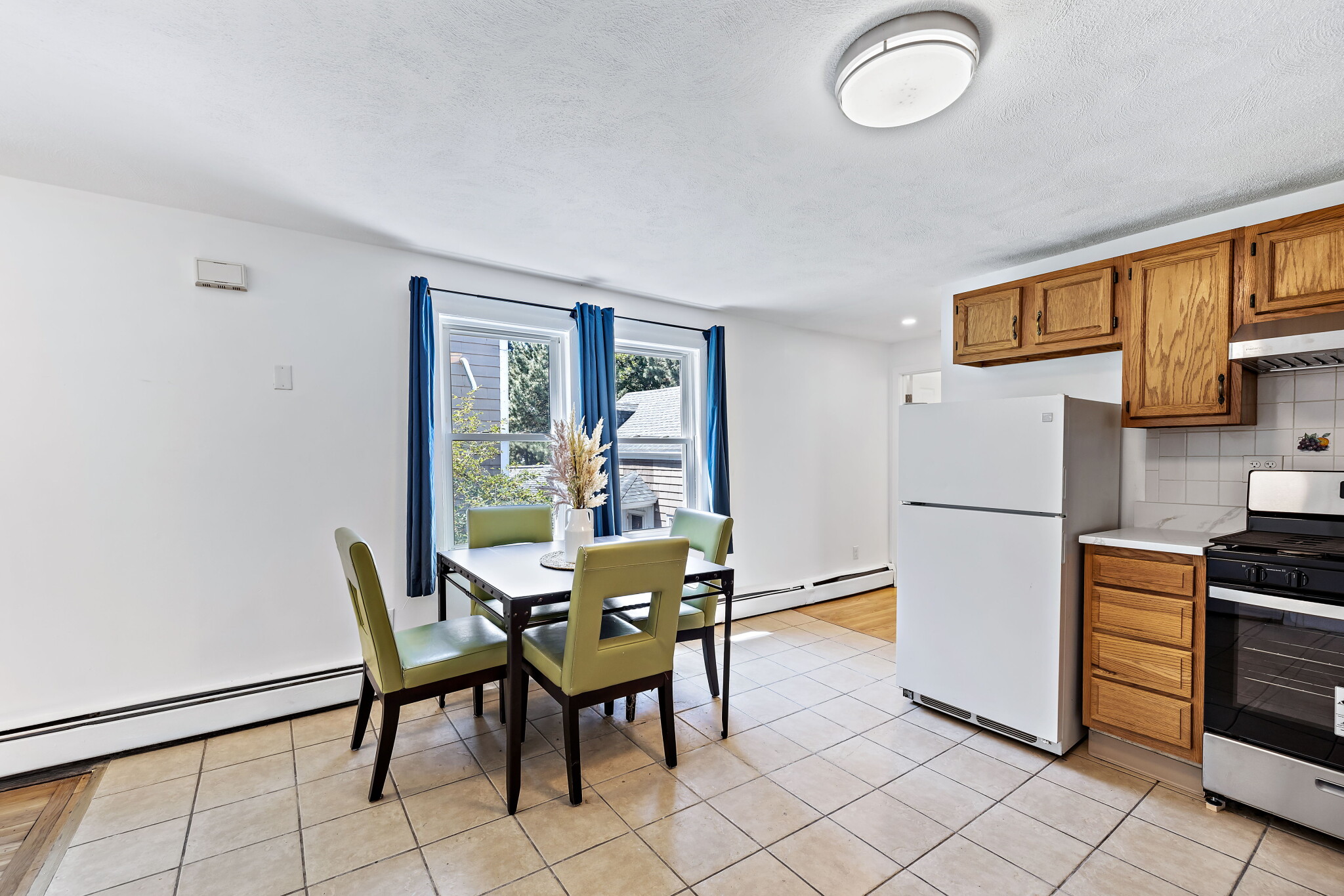 3 bed, 2 bath apartment for rent at 7 5th St Unit 2, East Cambridge — photo 9 of 12