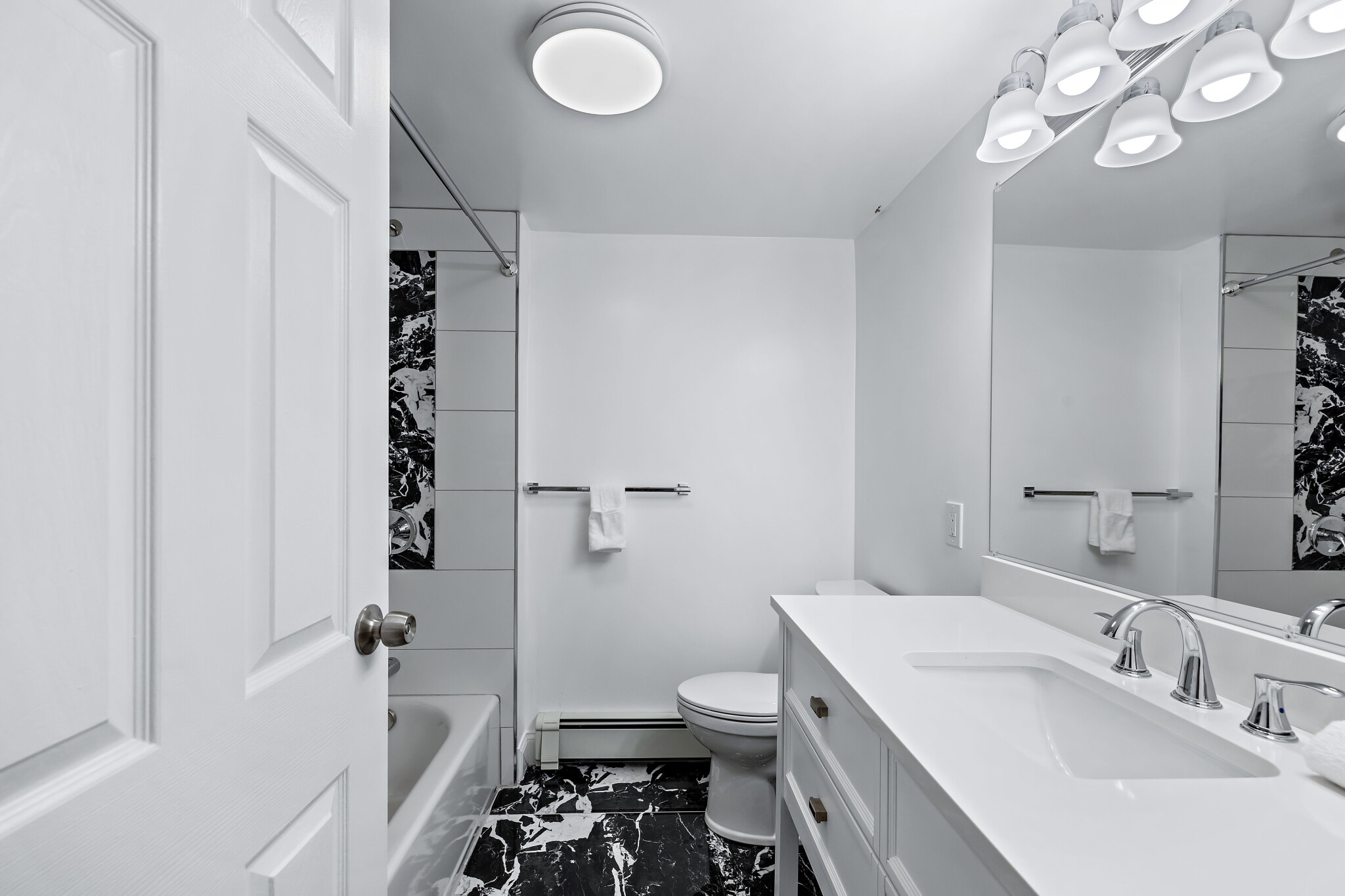 3 bed, 2 bath apartment for rent at 7 5th St Unit 2, East Cambridge — photo 2 of 12