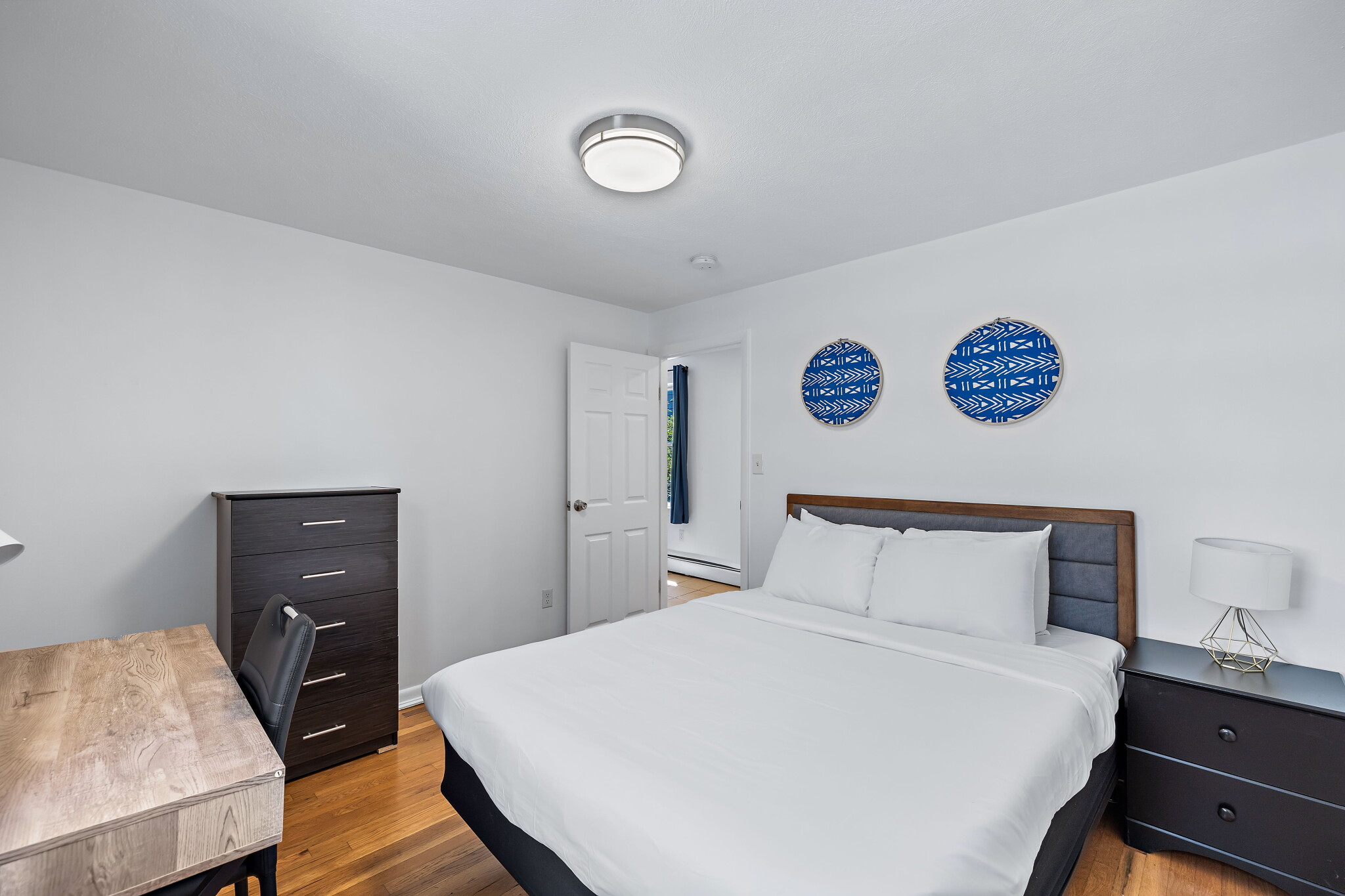 3 bed, 2 bath apartment for rent at 7 5th St Unit 2, East Cambridge — photo 4 of 12