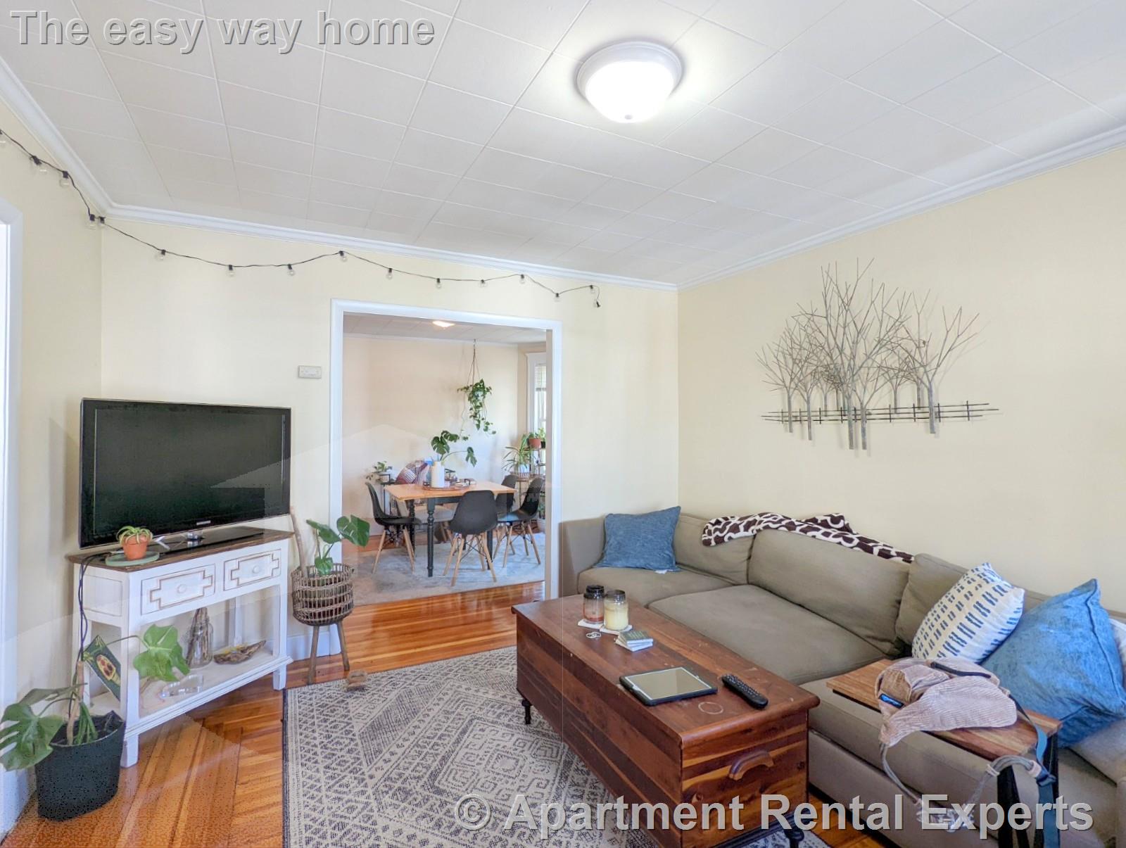 3 bed, 1 bath apartment for rent at 7-9 Belknap St Unit 1, Teele Square — photo 10 of 16